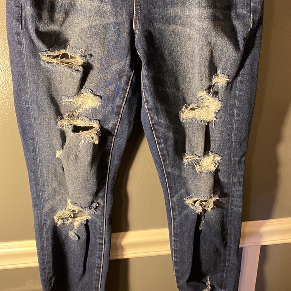 American Eagle Jeans - Picture 2 of 8